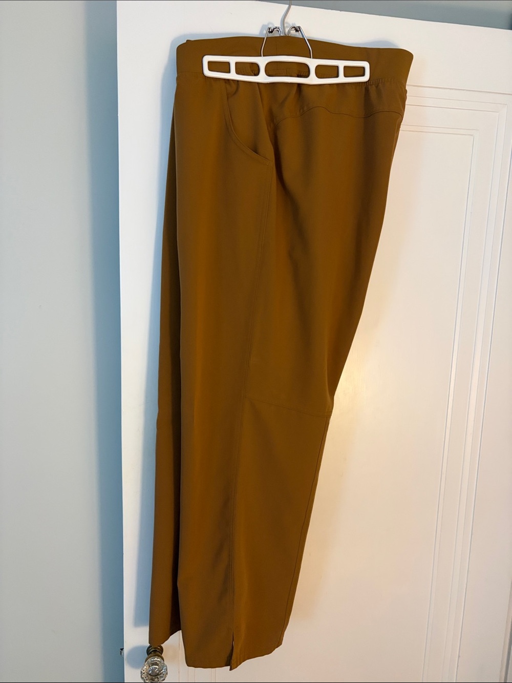 Figs scrubs Women’s Kade Tan Stretch Pants